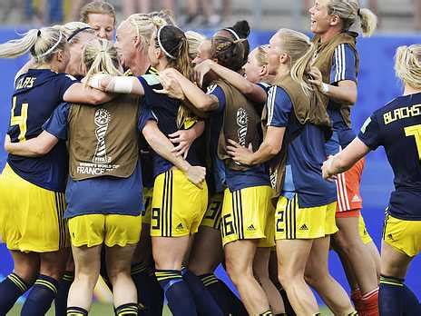 Sverige spelar kvartsfinal i fotboll mot japan och det är försök på 50 meter frisim 12.00 fotboll, damer, kvartsfinal: Landslaget fotboll, damer | Aftonbladet