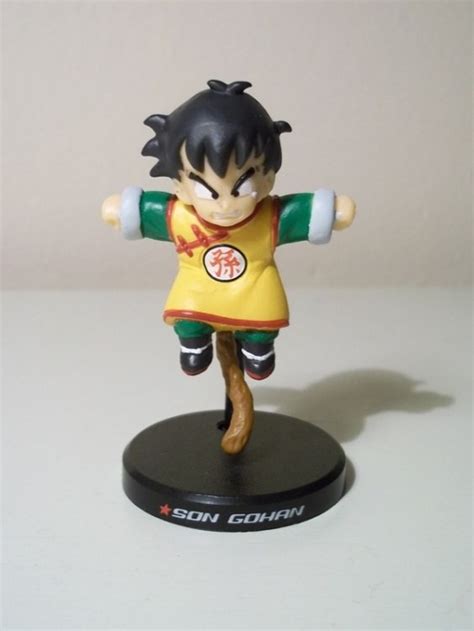 This gohan figure stands 16 cm tall and comes with the following accessories: Figurine Dragon Ball Z - Son Gohan - Deformation : Saiyan ...