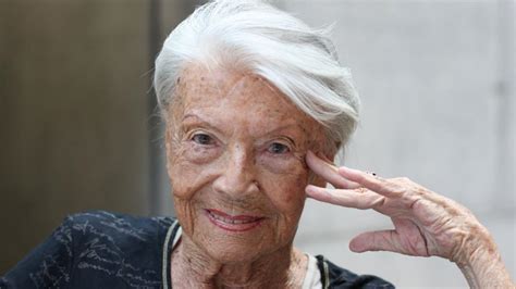 At the age of 95, the czech actress zdenka procházková died on wednesday evening. Host: Herečka a spisovatelka Zdenka Procházková • mujRozhlas