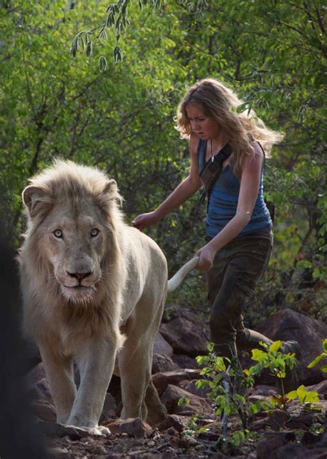 Réalisé par gilles de maistre, le tournage du long métrage a duré trois ans. Photo du film Mia et le Lion Blanc - Photo 12 sur 24 ...