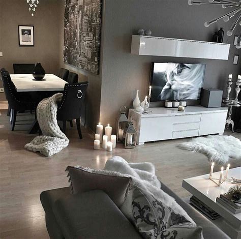 Spaces look cozy, inviting and always feels like there's a personal touch to it. Grey is the theme. https://ift.tt/2JKxBgx | Living room decor cozy, Living room decor, Living room