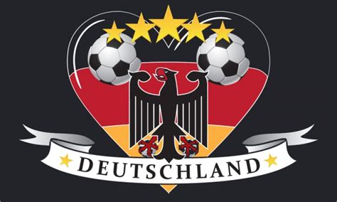 Die farben, die sich nach dem dritten reich wieder auf der deutschen flagge durchgesetzt haben, haben bereits in der weimarer. Deutschland Fahne / Flagge 90x150 cm Fussball Herz