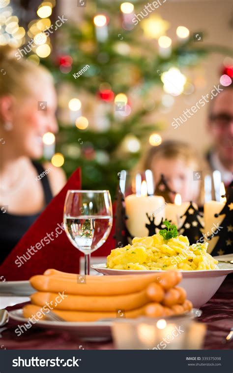 Weihnachtsgans or german christmas goose is the preferred fowl choice, along with duck, for festive occasions. German Christmas Eve Dinner - German Christmas Dinner High ...