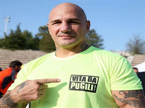 Giacobbe fragomeni (born 13 august 1969) is an italian professional boxer. Fotografia: giacobbe-fragomeni