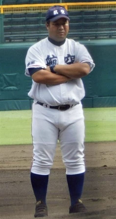 野球キューバ代表（やきゅうキューバだいひょう、selección de béisbol de cuba）は、キューバにおける野球のナショナルチームである。 赤いユニフォームが特徴で「 赤い稲妻 」「 赤い軍団 」とも表現される。 「野球部監督」おしゃれまとめの人気アイデア｜Pinterest ...