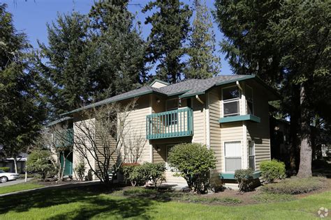 Just one mile away from intel's aloha campus and five miles away from nike world headquarters, covington square offers. Commons at Creekside Apartments Apartments - Hillsboro, OR ...