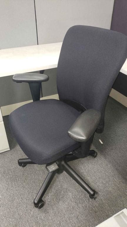 When it comes to office seating, our chairs deliver ergonomic performance with a contemporary design. Used Office Chairs : Haworth "Look" Task Chair Mid Back ...