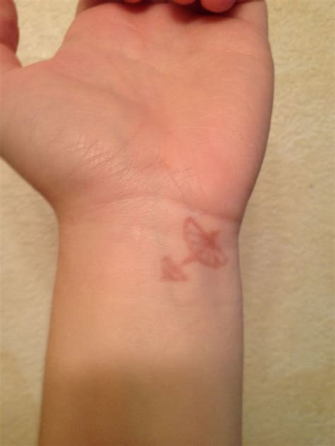 Last airbender tattoo tattoo design. Avatar The Last Airbender Henna Tattoo - Aang's Glider ...