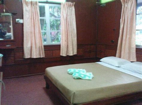 Apa kata kali ni, jom menginap di chalet kawasan kampung pula. PENGINAPAN DI PULAU BESAR MELAKA HOTEL IN PULAU BESAR ...