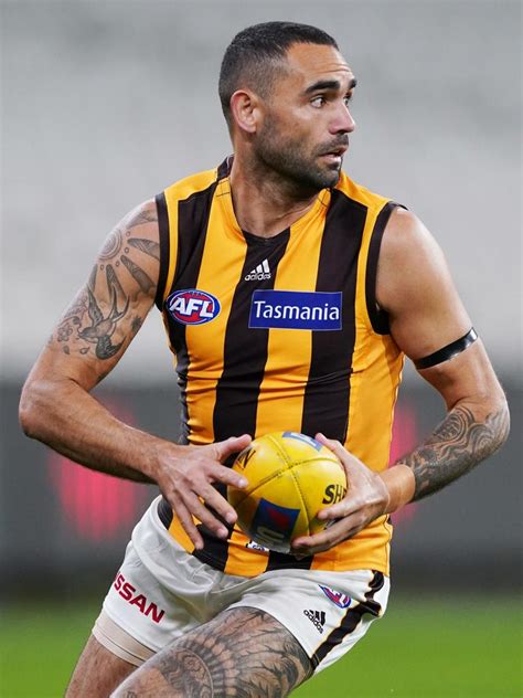 Could shaun burgoyne reach 400 games by playing on in 2021? Port Lincoln sports stars: Burgoyne, Betts, Chalmers ...