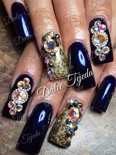 Those arent black names i would no because i am black dont ever send anything lik this again or u gonna get this to ya. Black and gold | NAIL DESIGNS | Love nails, Hair, nails ...