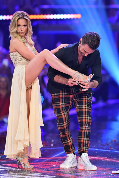 Самые новые твиты от helene fischer (@_helene_fischer): Helene Fischer Sexy (4 Photos + Video) | #TheFappening