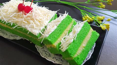 Dapuranda akan membagikan deretan resep bolu kukus lezat yang bisa dijual terutama bagi anda yang mempunyai jasa catering nasi kotak ataupun resep bolu dibawah ini terdiri dari bolu kukus mekar, bolu kukus pandan, bolu kukus gula merah, bolu kukus santan hingga bolu kukus pelangi. RESEP BROWNIES KUKUS PANDAN - YouTube