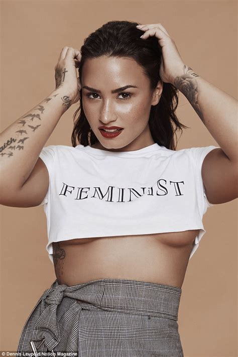 Деми ловато | demi lovato. Demi Lovato flashes underboob and tum for sultry shoot ...