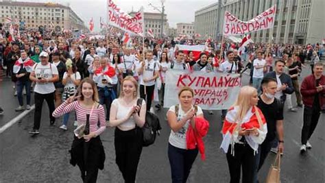 벨라루스 검찰은 지난해 11월 폴란드 법무부에 프라타세비치를 체포해 인도해 달라고 요청했다. 벨라루스 야권, 2주 넘게 대선 불복 시위…루카셴코 퇴진 요구