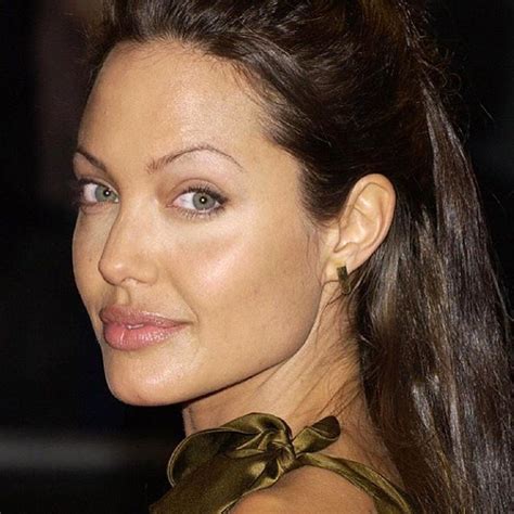 People who liked angelina jolie's feet, also liked Pin by Mike Park on Angelina jolie | Beauty habits ...