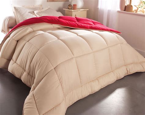 Cette couette respirante de 240 x 260 cm est garnie en véritable duvet d'oie et plumes d'oie, ce qui lui confère un moelleux exceptionnel. Couette Double Face Microfibrepolaire 500 Gm2 - Antiquité ...