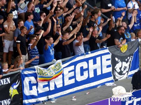 Een half uur na de bekendmaking van zijn dood verscheen op zijn. 19.08.2018 KRC Genk - Royal Charleroi SC in 2020 | Voetbal