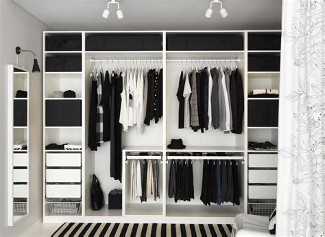 With our pax planner you can design your new wardrobe in a simple way. PAX planner - IKEA (met afbeeldingen) | Ikea pax ...