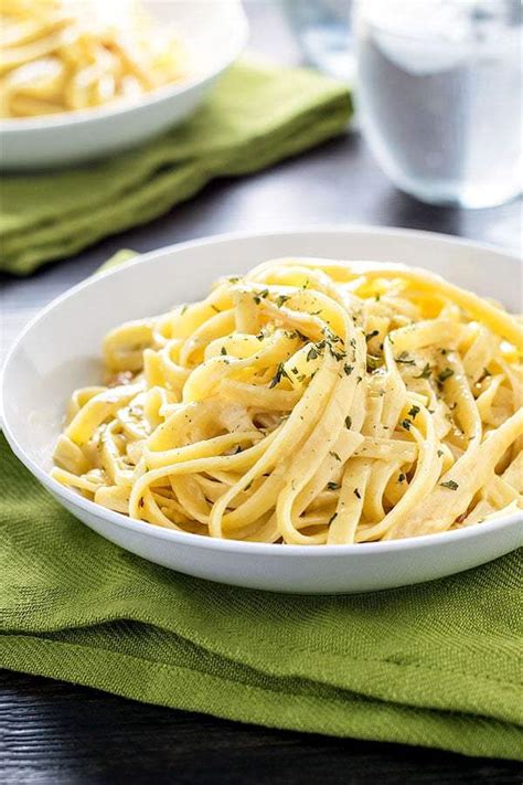 Resepi di atas adalah resepi mudah spaghetti karbonara tanpa menggunakan sos prego. Resipi Fettucine Carbonara - Resepi Bergambar