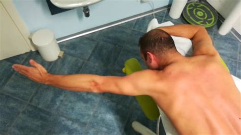La clavicola, la scapola e l'omero. Riabilitazione spalla - Esercizi per il rinforzo cuffia ...