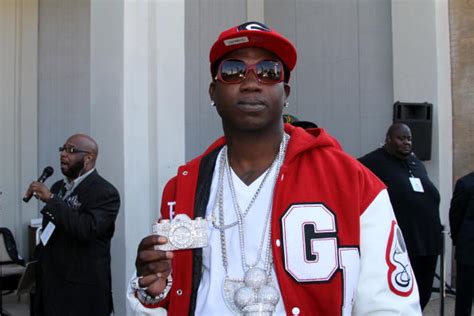 Born radric delantic davis on 12th february 1980, he is the popular artist who got famous for pioneering and popularizing trap music which is a form of southern hip hop. Gucci Mane Net Worth