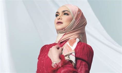 Setiap jumaat, 10.00 mlm jumlah episod: Datuk Siti Nurhaliza On The Cover Of Malaysia Tatler