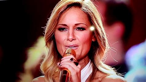 They sing in the local dialect of cologne, kölsch. Helene Fischer Show : Drei weitere Jahre: Helene Fischer ...