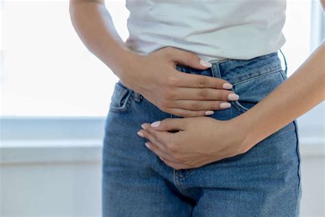 Situazione frequente, ma poco gradevole! Liberare l'intestino dalle feci | ecco quali alimenti assumere