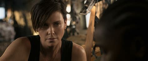 10 july 2020 star cast: Download The Old Guard (2020) 1080p NF WEBRip 10bit HEVC ...