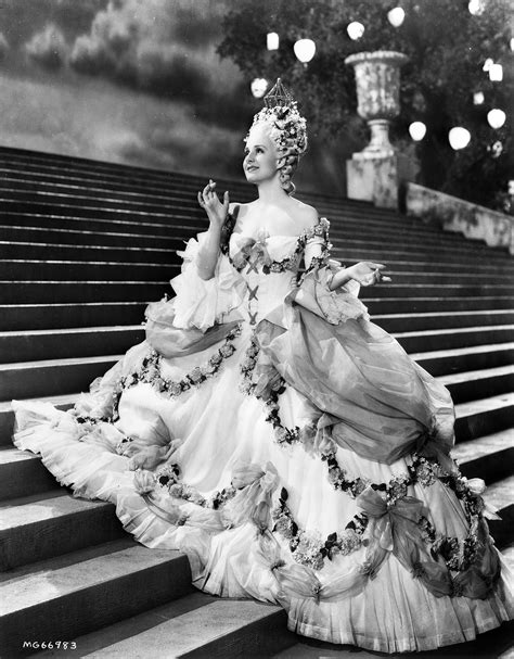 Back to Golden Days: The France on Film Blogathon: "Marie Antoinette" (1938)