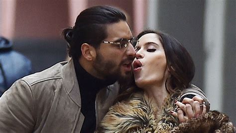 Gm y si con otro pasas el rato. Modelo De La Cancion De Maluma Felices Los 4 - Noticias Modelo