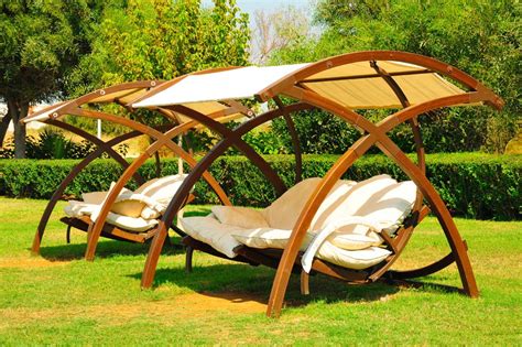 Schaukeln kaufen leicht gemacht in unserem online shop für schaukeln und spielgeräte für deinen garten. Sitzecke im Garten gestalten - 19 inspirierende Ideen für ...