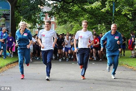 Alistair brownlee ретвитнул(а) kilian jornet. LONDON OLYMPICS 2012: Alistair and Jonny Brownlee boys ...