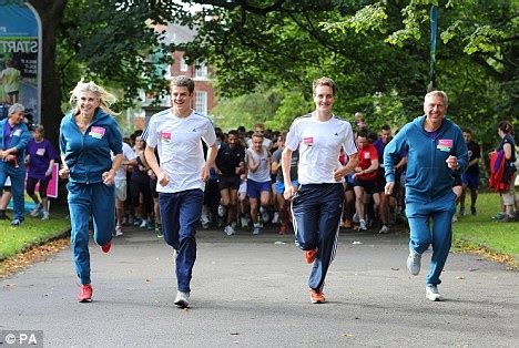 Alistair edward brownlee, mbe is a british triathlete. LONDON OLYMPICS 2012: Alistair and Jonny Brownlee boys ...