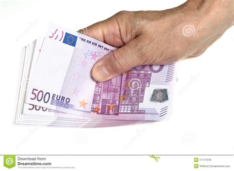 Durch die abschaffung hat die note an beliebtheit gewonnen und wurde somit bei sammlern begehrter. Halten Sie Stapel Euro 500 In Der Hand An Stockbild - Bild ...