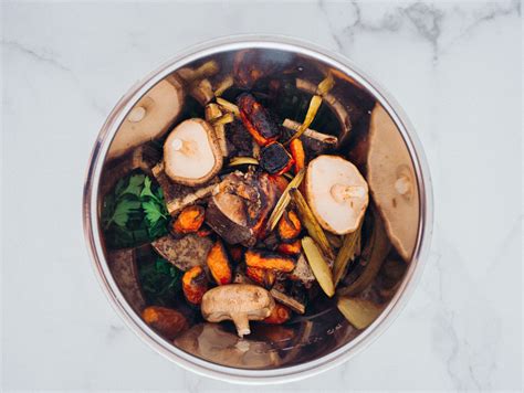 Talk to your veterinarian before incorporating bone broth into a dog's diet purchasing bone broth is convenient, but pet owners often want to learn how to make bone broth for their dogs to be in full control. How To Make Bone Broth For Your Dog (Instant Pot Recipe ...