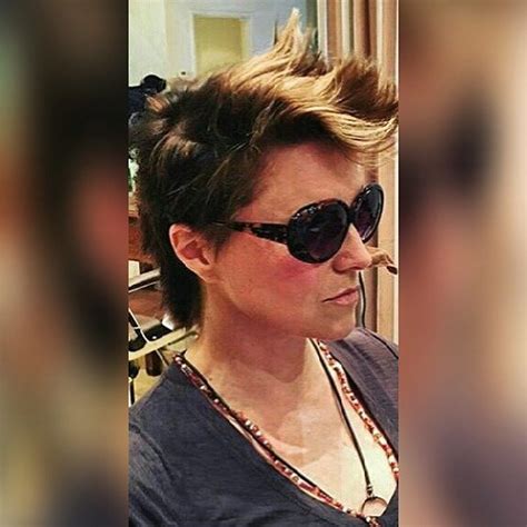 Whereas styles like the pompadour and quiff take the temple fade with irregular fringe cut. Lucy Lawless Nutball on Twitter: "Look who got a new ...