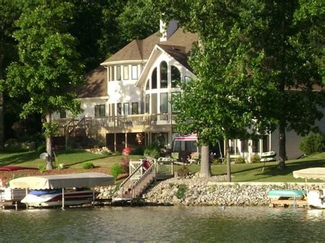 There are 280 active homes for sale in lake. I want this house on Lake Diane! | Lake houses for sale ...