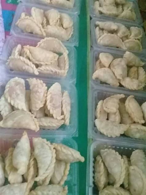 500 g tepung gandum 50 g tepung beras 50 g tepung ubi 1 sudu kecil garam 3 sudu besar margerin 1/4 cwn. Resipi Karipap Kentang Yang Kulitnya Kekal Rangup Sampai ...