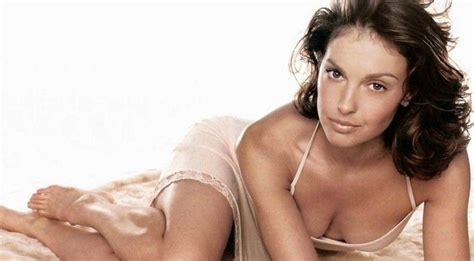 Ashley judd was born on april 19, 1968 in granada hills, california, usa as ashley tyler ciminella. Ashley Judd Best Movies & TV Shows