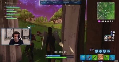 Epic games never leaves even a single chance to amaze its players.  MEMEDEPORTES  Dele Alli y Harry Kane haciendo streaming ...