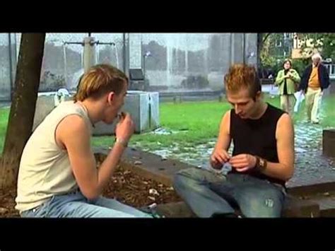 Csg maintains a publicly open library and archive, both relating to the history of homosexuality and activism in germany. Jungs - Stricher in Köln - YouTube