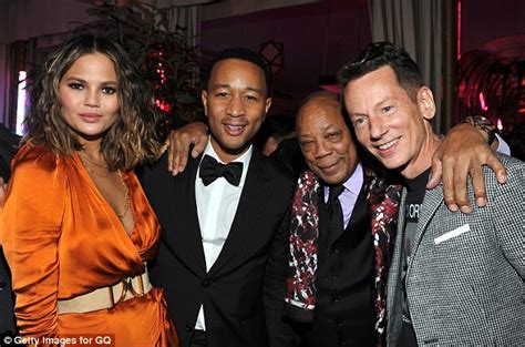 Biografía, trayectoria, fotos, vídeos y mucho más de laura pausini. Chrissy Teigen and John Legend at post-Grammys party ...