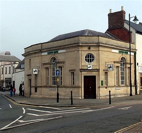 Menu & reservations make reservations. Lloyds Bank, Coleford © Jaggery cc-by-sa/2.0 :: Geograph ...