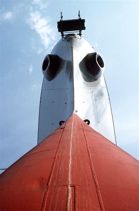 Long beach, ca was founded as a result of industry growth, which began when the signal hill oil field was discovered in 1921. Drydock photo of the clipper bow on USS New Jersey (BB-62) during her 1981-82 recom overhaul at ...