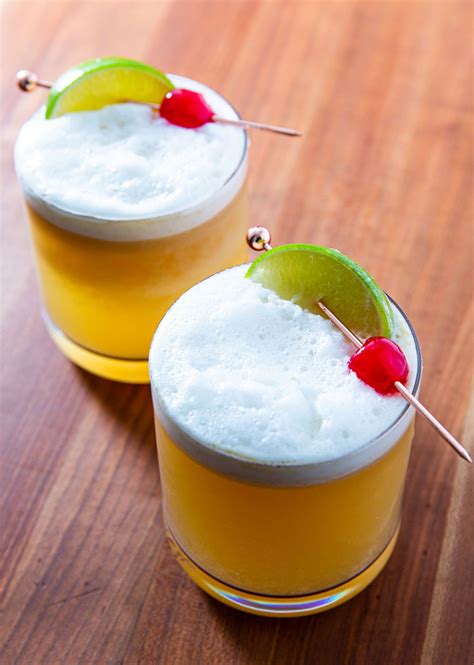 Introducing bourbon milk punch with a slight twist. Christmas Bourbon Drink Recipes : Honey Bourbon Cocktail ...