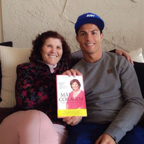 At least that was what the little inquisitive ronaldo jr. Cristiano Ronaldo Photographed With His Mum (photos ...