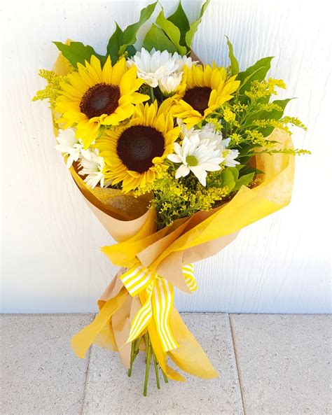 See all related lists ». Ramo Silvestre con Girasoles y Mables - Flores a Domicilio