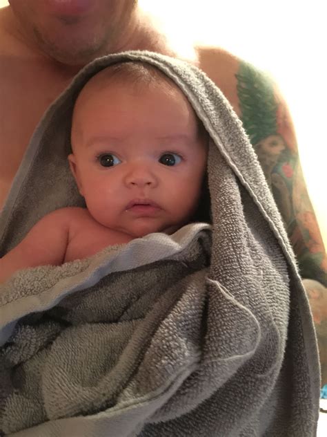 Bathing time is a bonding time with the baby, but it is also the time when you need to handle the how to bathe a baby with umbilical cord? Bath time | Baby fever, Cute babies, Newborn